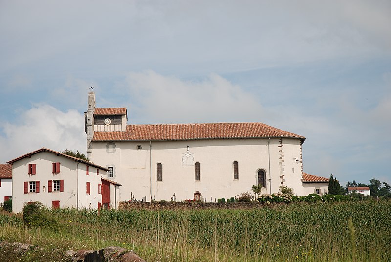 File:Mendionde Lekorne Eglise.JPG