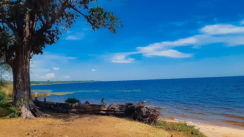 File:Mighty Lake Mweru.jpg