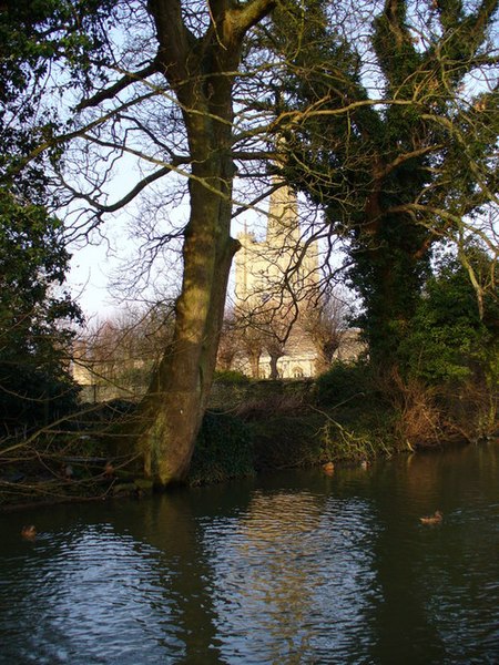 File:Mill Lade, Burford - geograph.org.uk - 300493.jpg