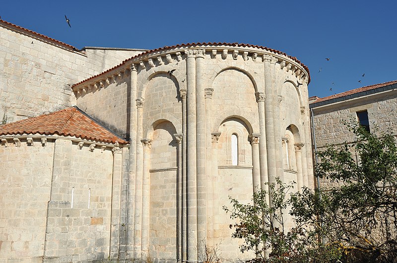 File:Monasterio de San Juan de Ortega - 002.jpg