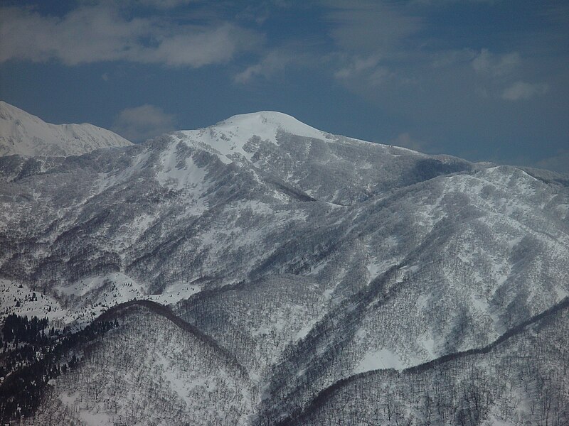 File:Mount Akausagi from Mount Hoonji.JPG