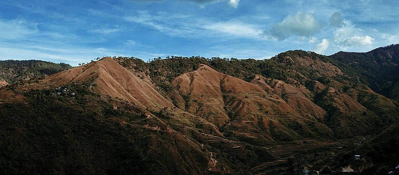 File:Mountains in Besao.jpg