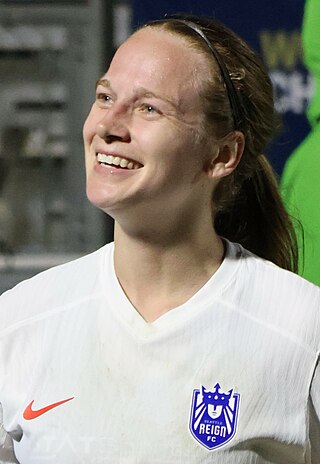 <span class="mw-page-title-main">Bethany Balcer</span> American soccer player (born 1997)