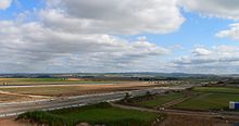 Neue Start- und Landebahn mit Taxiway, September 2012