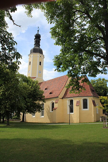 Nikolaikirche Lauchhammer Mitte 2012 c