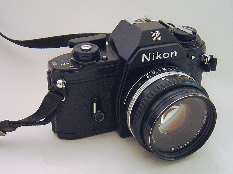 File:Nikon EM (balance adjust).jpg