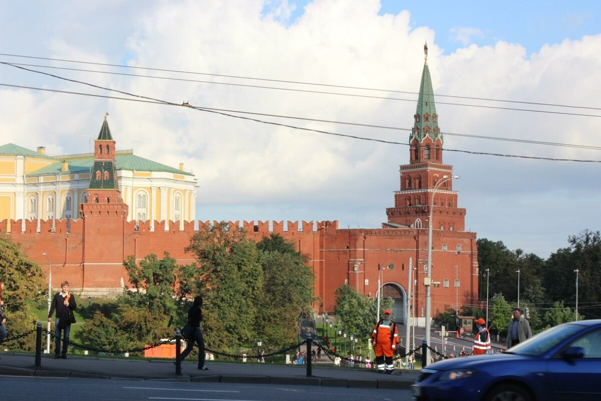 оружейная башня московского кремля