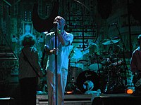 R.E.M (vänster) och Pink Floyd (höger) har varit stora influenser.