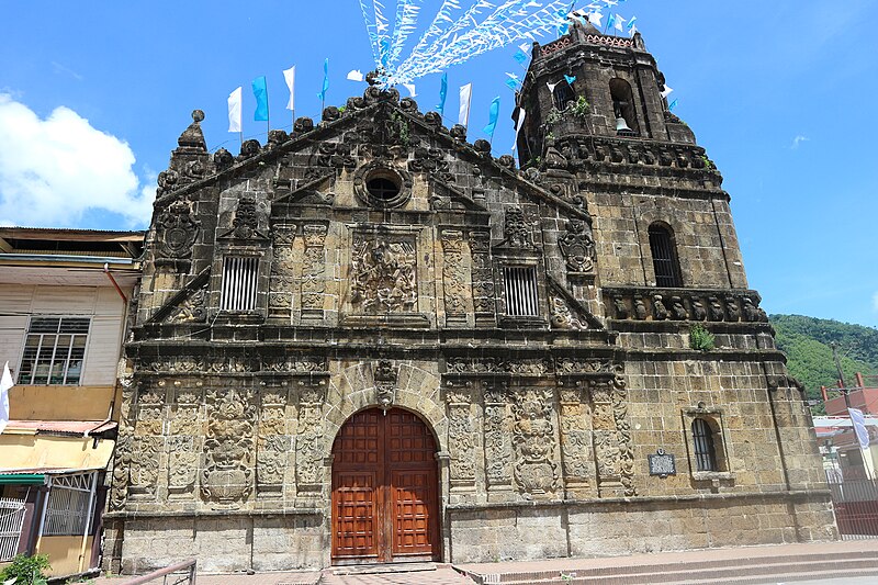 File:Paete Church, Laguna.jpg