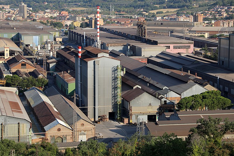 File:Panorama su terni e sulle acciaierie visto dall'alto, 13.jpg