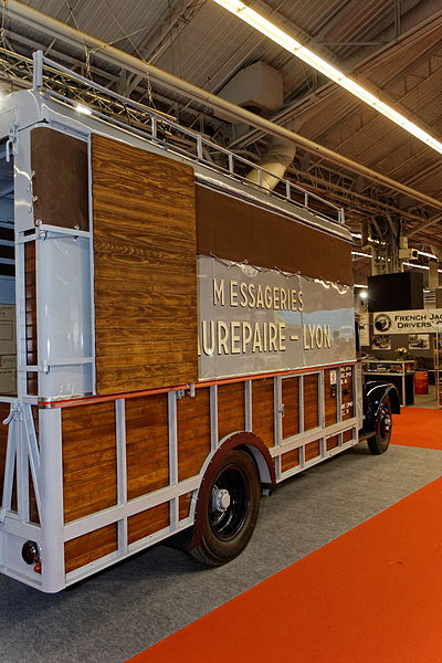 File:Paris - Retromobile 2012 - Saurer 1CRD - 1936 - 004.jpg