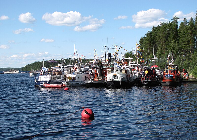 File:Perinnelaivatapaaminen Imatra 2009 2.JPG