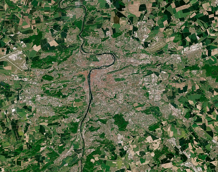 File:Prague by Sentinel-2, 2020-05-18.jpg