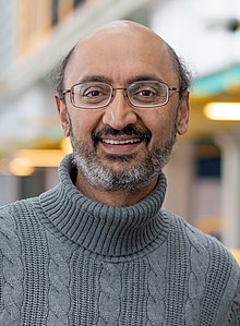 portrait of Professor Srinivasan Keshav