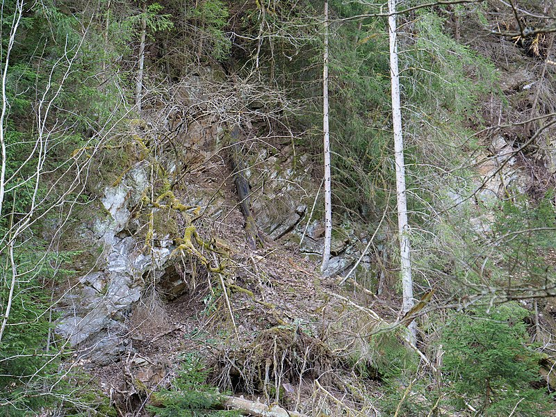 File:Quarry at Warme Bode 02.jpg