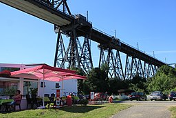 Rendsburg - Am Kreishafen - Brückenterrassen + Hochbrücke 01 ies