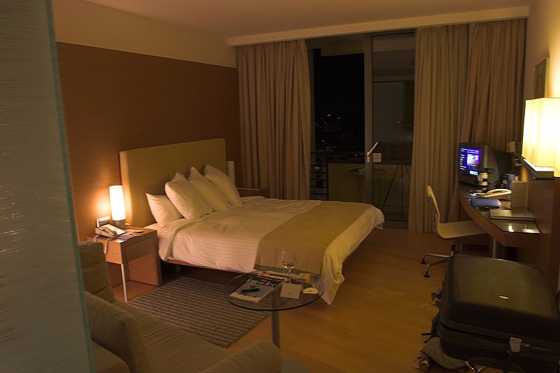 File:Room Athens Hilton.jpg