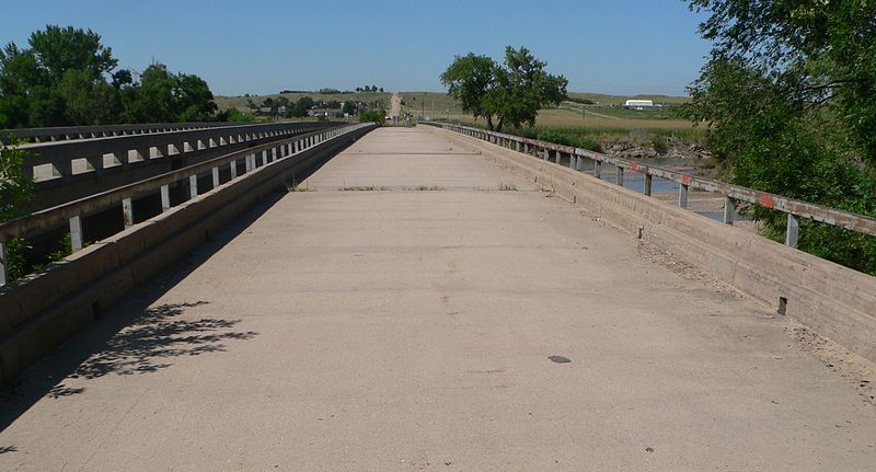 File:Roscoe, Nebraska bridge deck.jpg