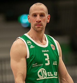 <span class="mw-page-title-main">Martin Pahlmblad</span> Swedish basketball player