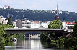 Saarbrücken, Blick von der Malstatter Brücke zur Innenstadt.JPG