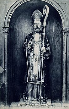 Statue de saint Ivy, patron de Pontivy, dans la chapelle Saint-Ivy de la Congrégation (carte postale Artaud-Nozais, vers 1920).