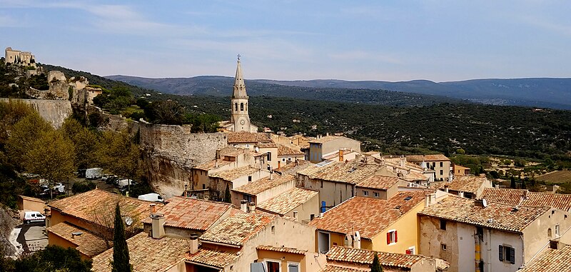 File:Saint-Saturnin-lès-Apt 02.jpg