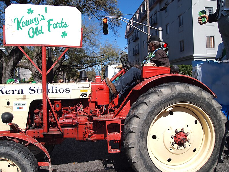 File:Saint Patricks Day New Orleans - Kennys Old Farts.jpg