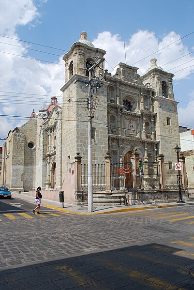 File:SanFelipeNeriOaxCity.jpg