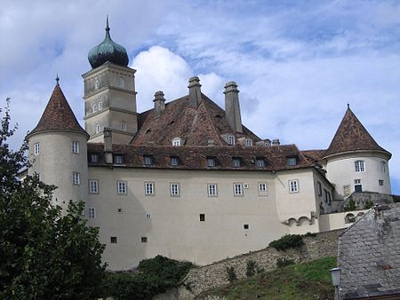 SchlossSchoenbuehel