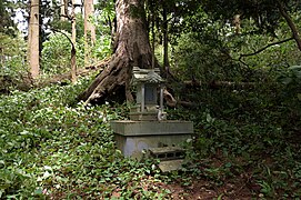 後円部にある石の祠