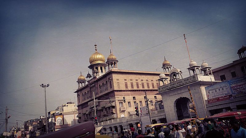 File:Sheesh Ganj Gurudwara.jpg