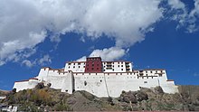 Shigatse Dzong 5.jpg