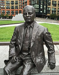 Simon Milton statue (20080648775).jpg