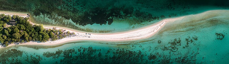 Aerial panorama shot of Sta. Cruz Island Sand Bar in Zamboanga City. The island is unique for its shoreline adorned with rosy hued sand a result of tiny organisms called Foraminifera Photograph: Aldous Mariano Cariño