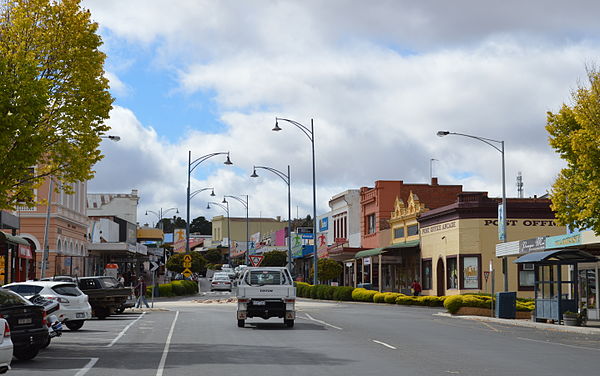 Main street, Stawell