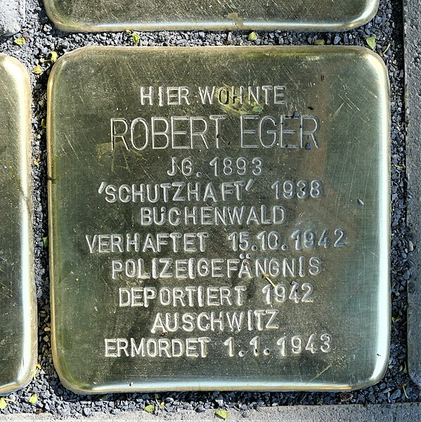 File:Stolperstein für Robert Eger, Wasastraße 7, Dresden.JPG