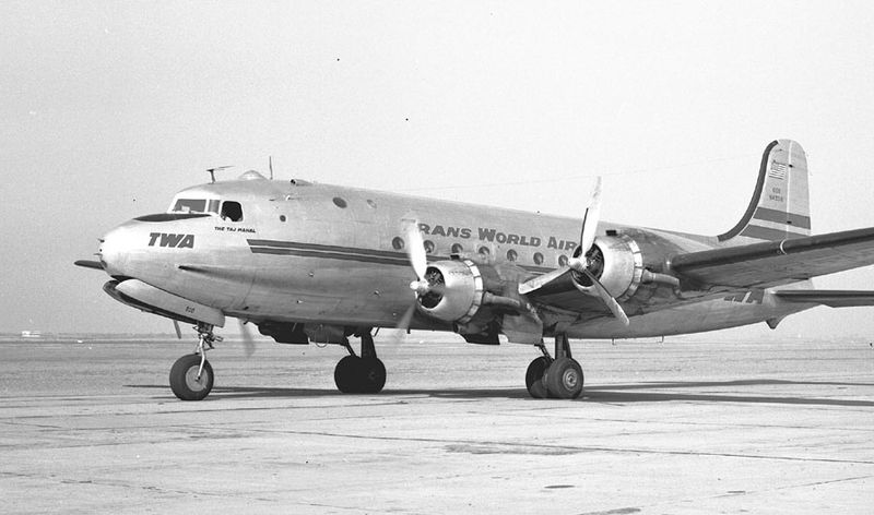 File:TWA DC-4 Oakland taxi (4946987983).jpg