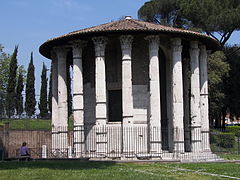 Templo de Hércules Víctor, en el Foro Boario de Roma.