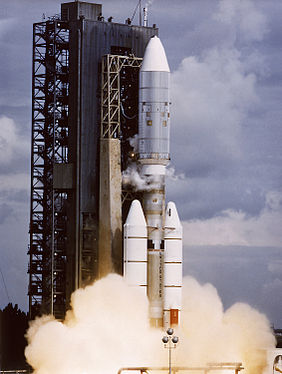 Запуск ракетай «Тытан-3Е» зонда Вояджэр у 1977 годзе з пляцоўкі SLC-41.