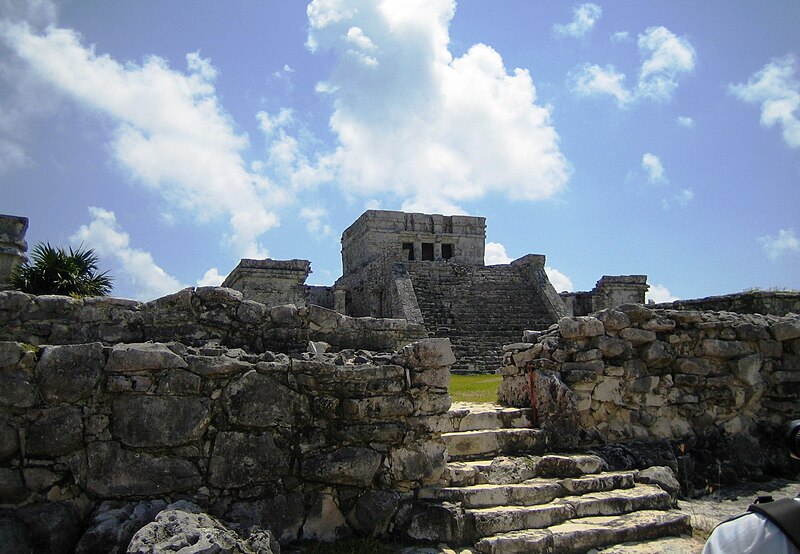 File:Tulum Castillo.jpg