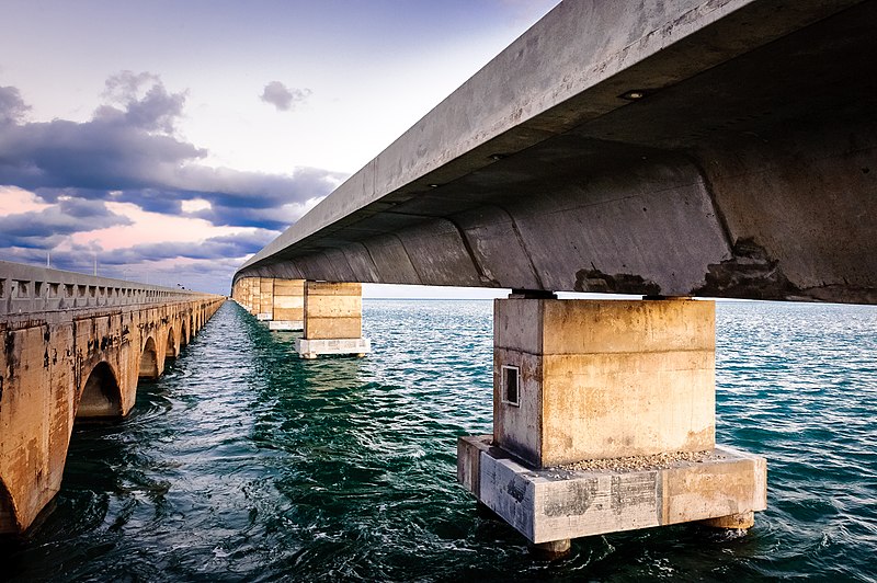 File:U.S. Route 1, Florida Keys.jpg