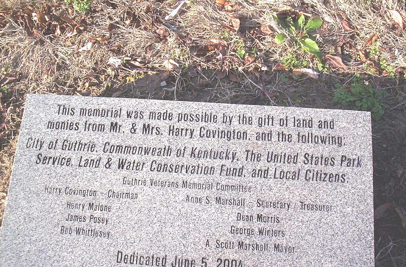 File:WAR MEMORIAL 8 GUTHRIE-KY ( 2010 ).jpg