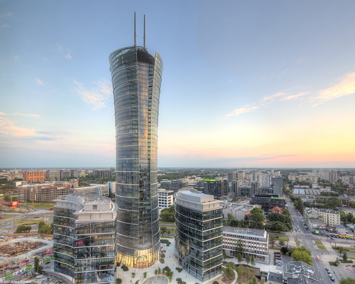 Kavlińsky Tower 1200px-Warsaw_Spire%2C_Poland_22_June_2016