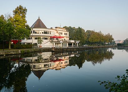 So kommt man zu dem Wasserbahnhof mit den Öffentlichen - Mehr zum Ort Hier