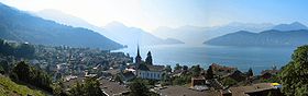 Weggis med Lake Lucerne mot sør