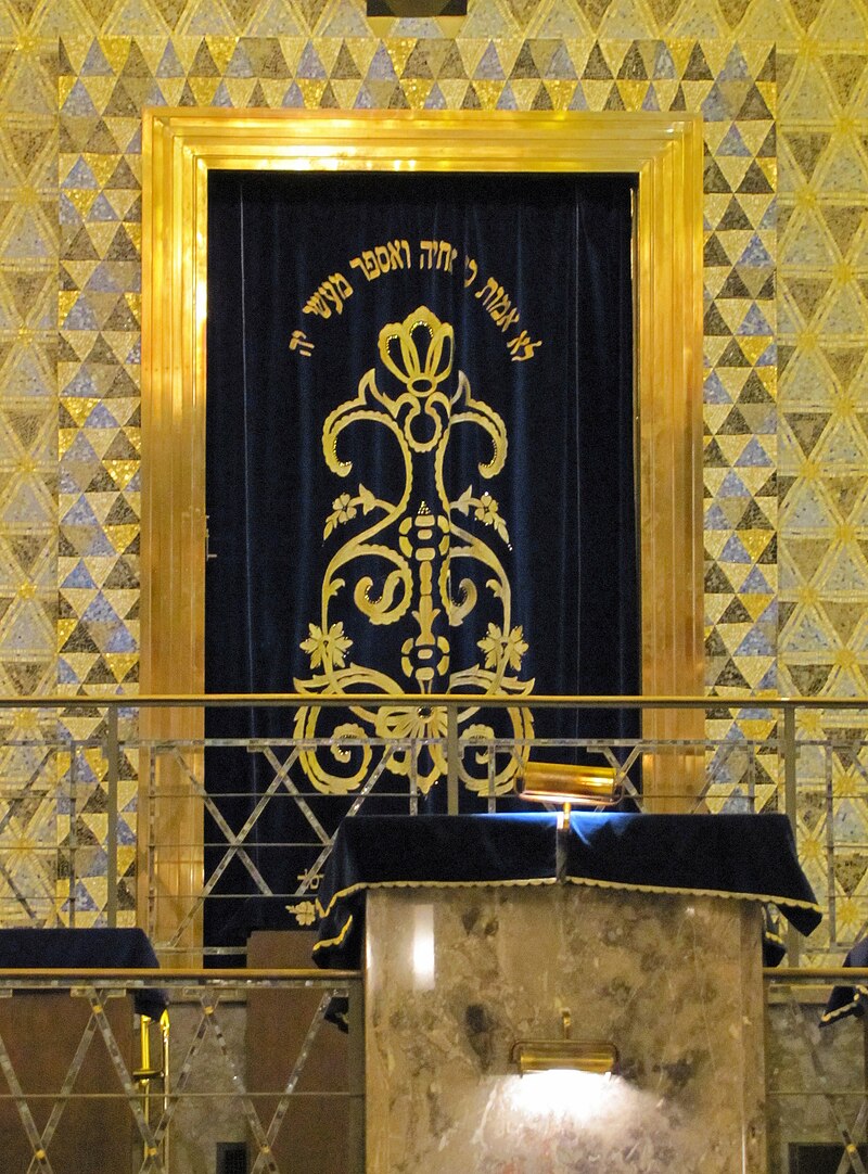 Westend-synagoge-toraschrein-2010-ffm-117.jpg