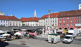 Wiener Neustadt - Hauptplatz (1).JPG