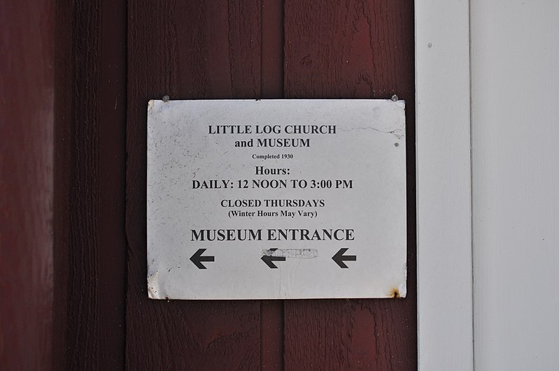 File:Yachats, Oregon - Little Log Church - sign.jpg