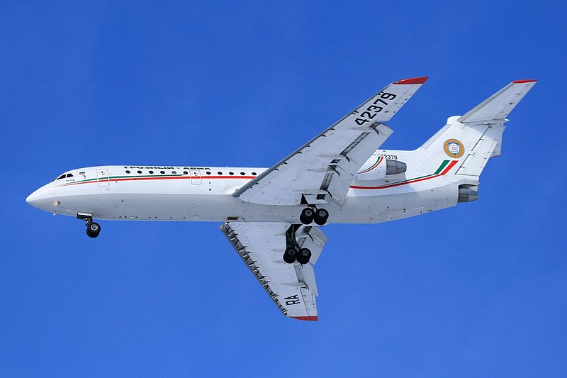 File:Yakovlev Yak-42D, Grozny-Avia JP6805571.jpg