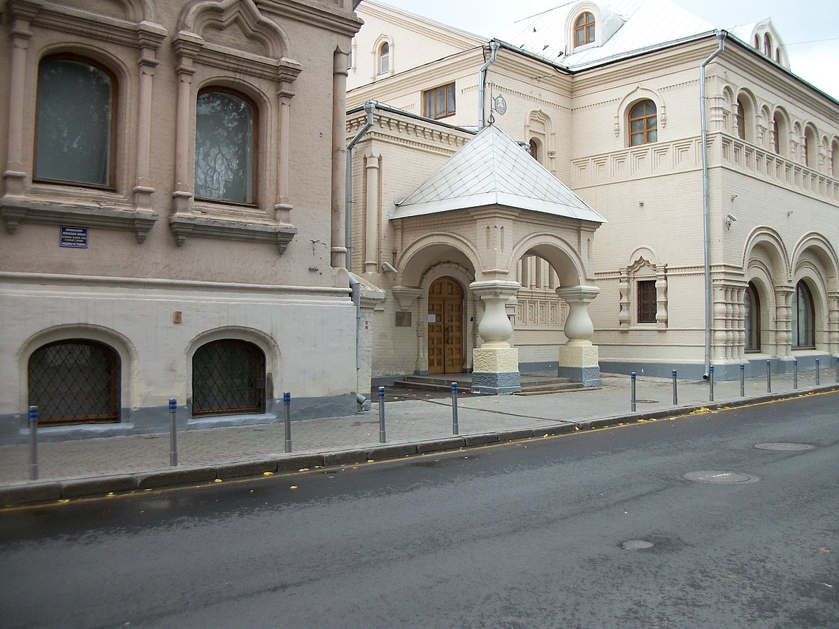 леонтьевский переулок в москве